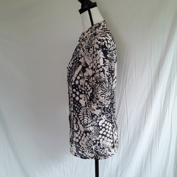 Banana Republic Satin Button Down Short Sleeve Blouse Womens Sz S - Picture 2 of 6